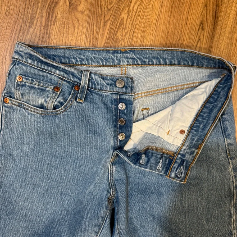 Levis 501 T Men Blue Tapered Leg Button Fly Denim Jeans W28 L28 36197-0011